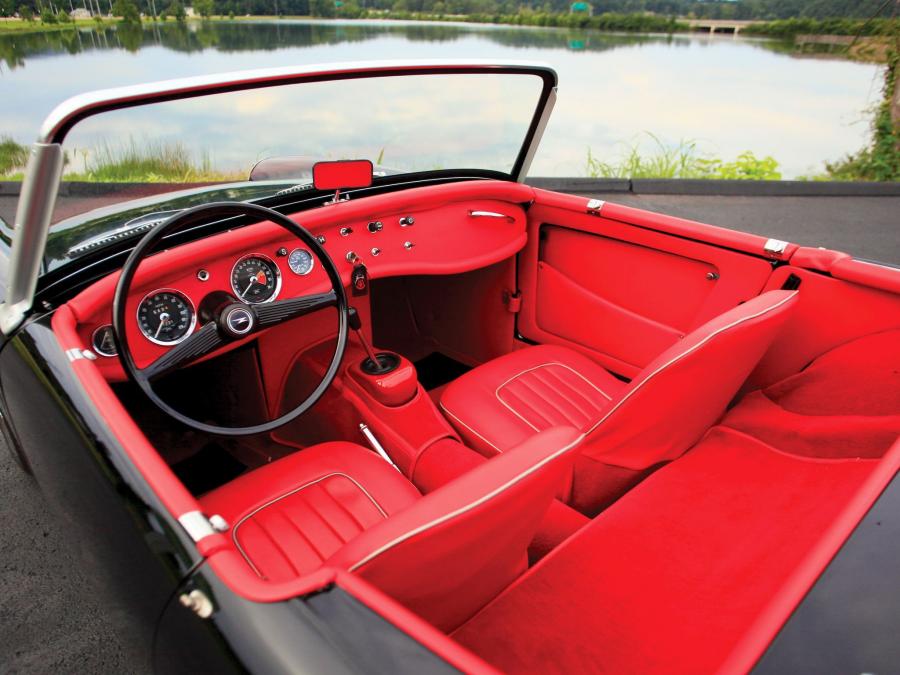 Интерьер Austin-Healey Sprite (Mk II) 1961 года  (фото 6 из 8)